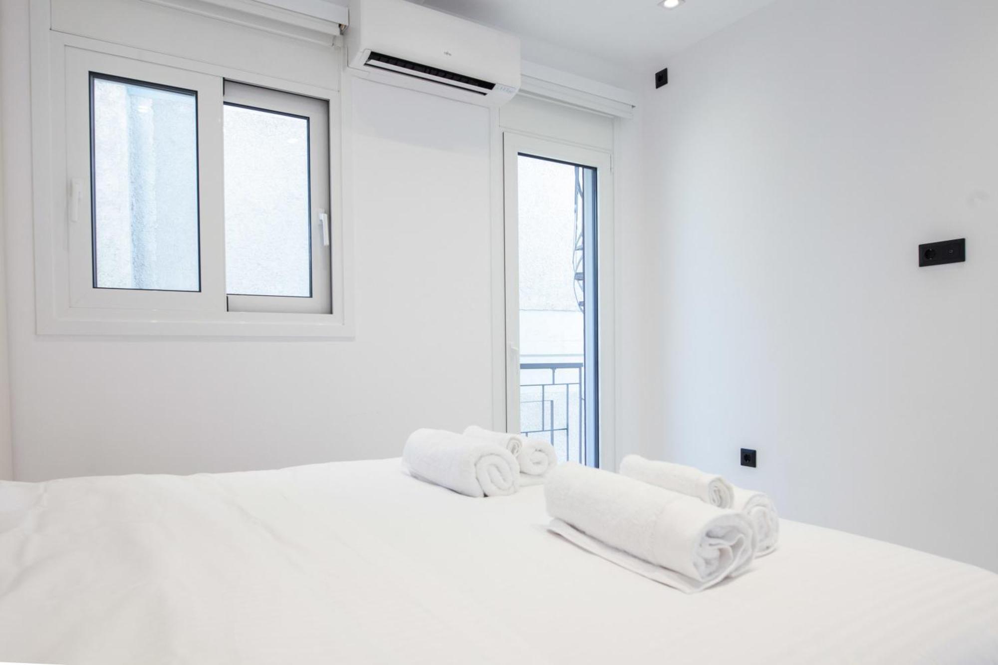Apartment Modern Luxury Riviera Apt With Sea View